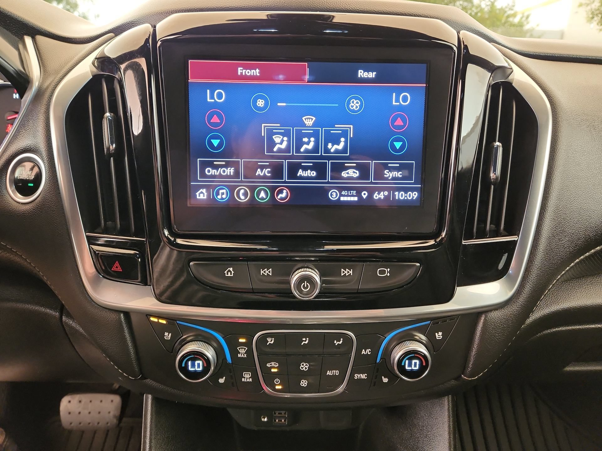 Used 2022 Chevrolet Traverse Premier AWD/4WD image 17