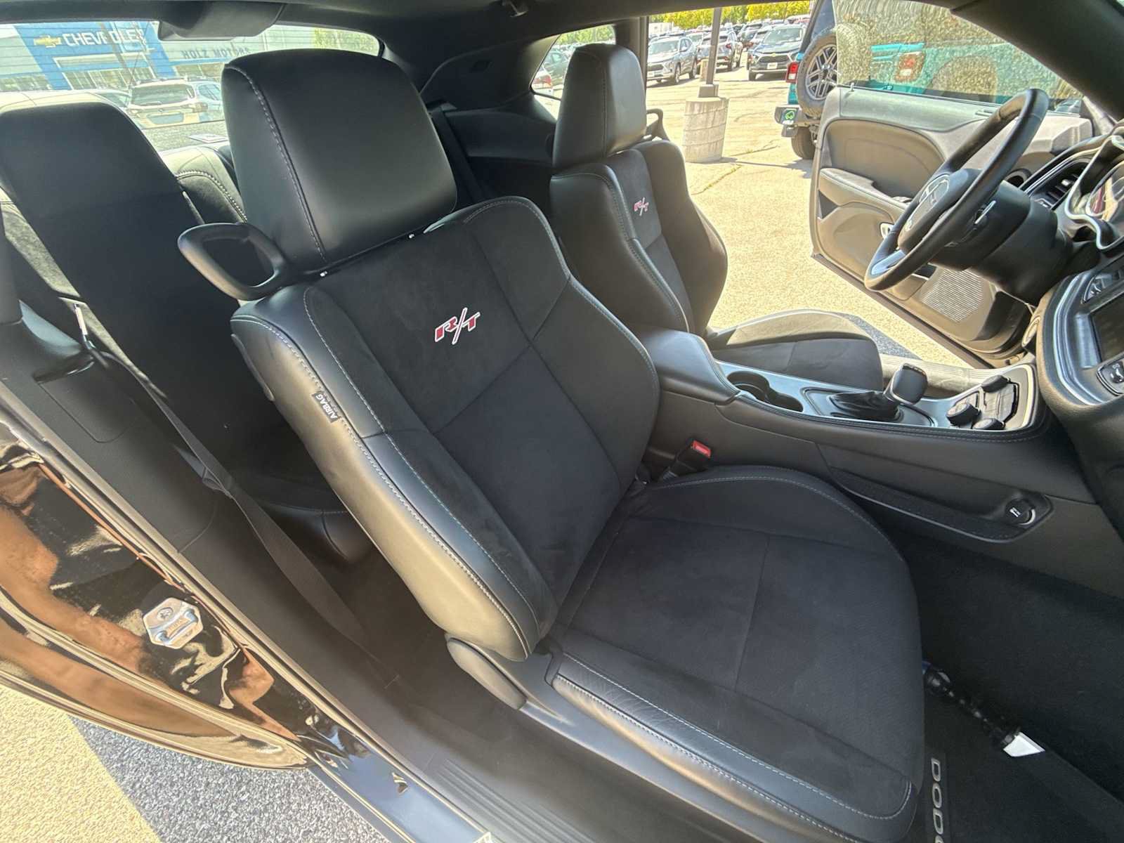 Used 2016 Dodge Challenger R/T Scat Pack w/ Leather Interior Group RWD image 28