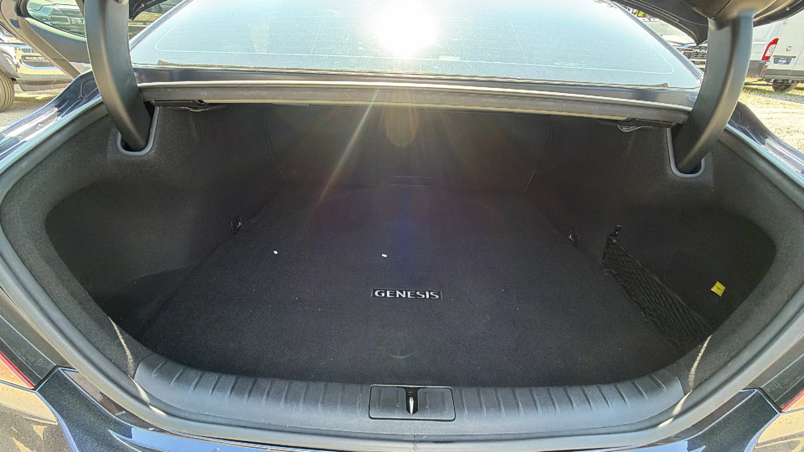 Used 2023 Genesis G70 3.3T w/ Sport Prestige Package RWD image 13