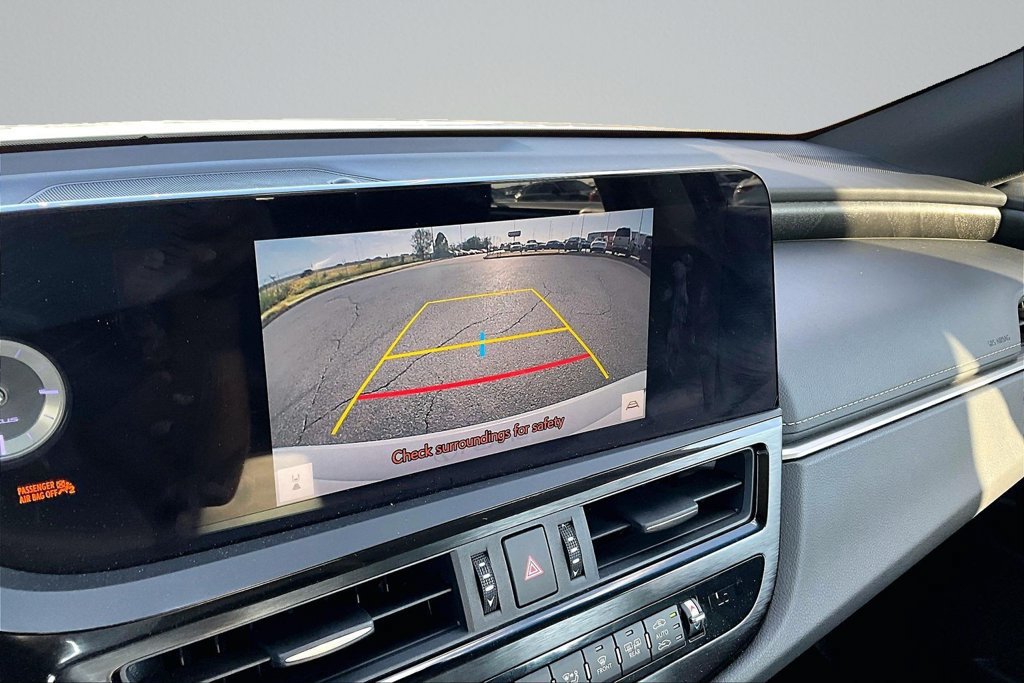 Used 2024 Lexus ES 350 w/ Technology Package FWD image 21