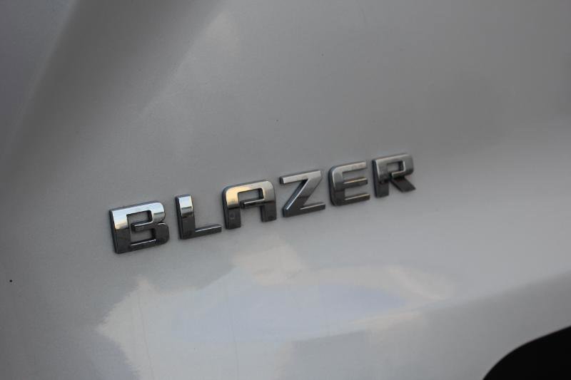 Used 2023 Chevrolet Blazer LT w/ Driver Confidence Package FWD image 23