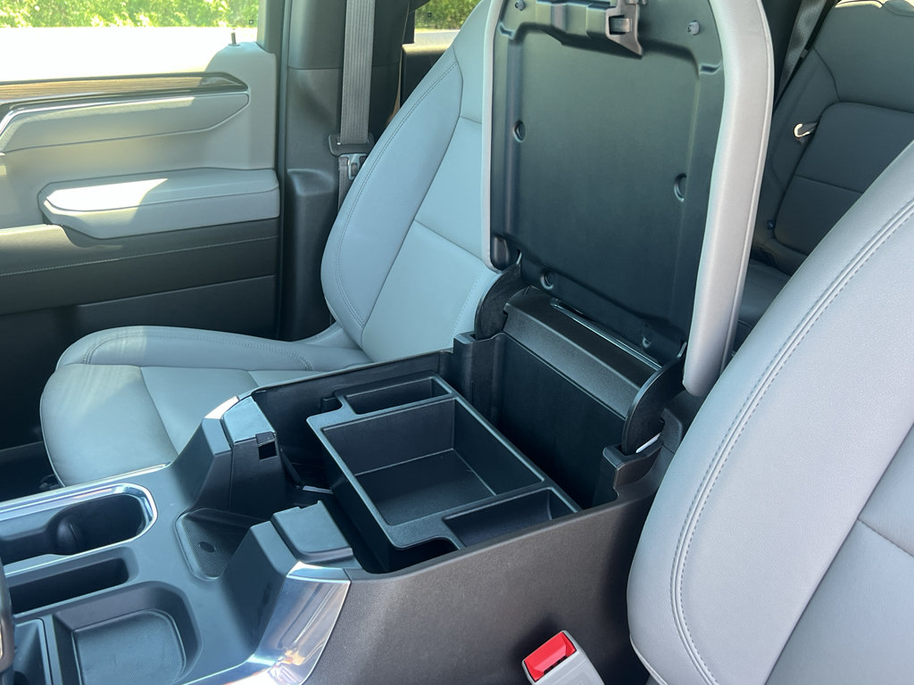 Used 2025 Chevrolet Silverado 1500 LT Trail Boss w/ LT Trail Boss Premium Package AWD/4WD image 18