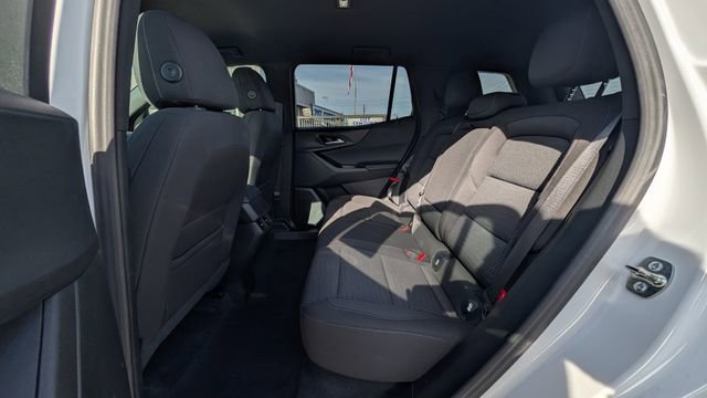 Used 2025 Chevrolet Equinox LT AWD/4WD image 4