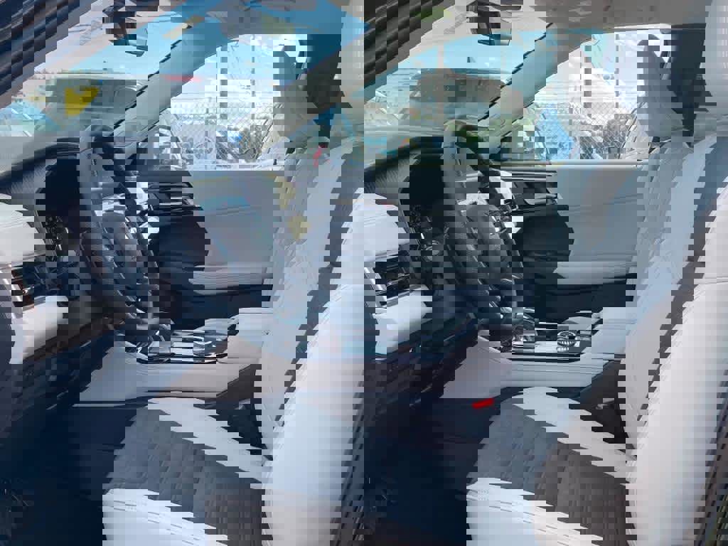 New 2025 Mitsubishi Outlander SE image 7