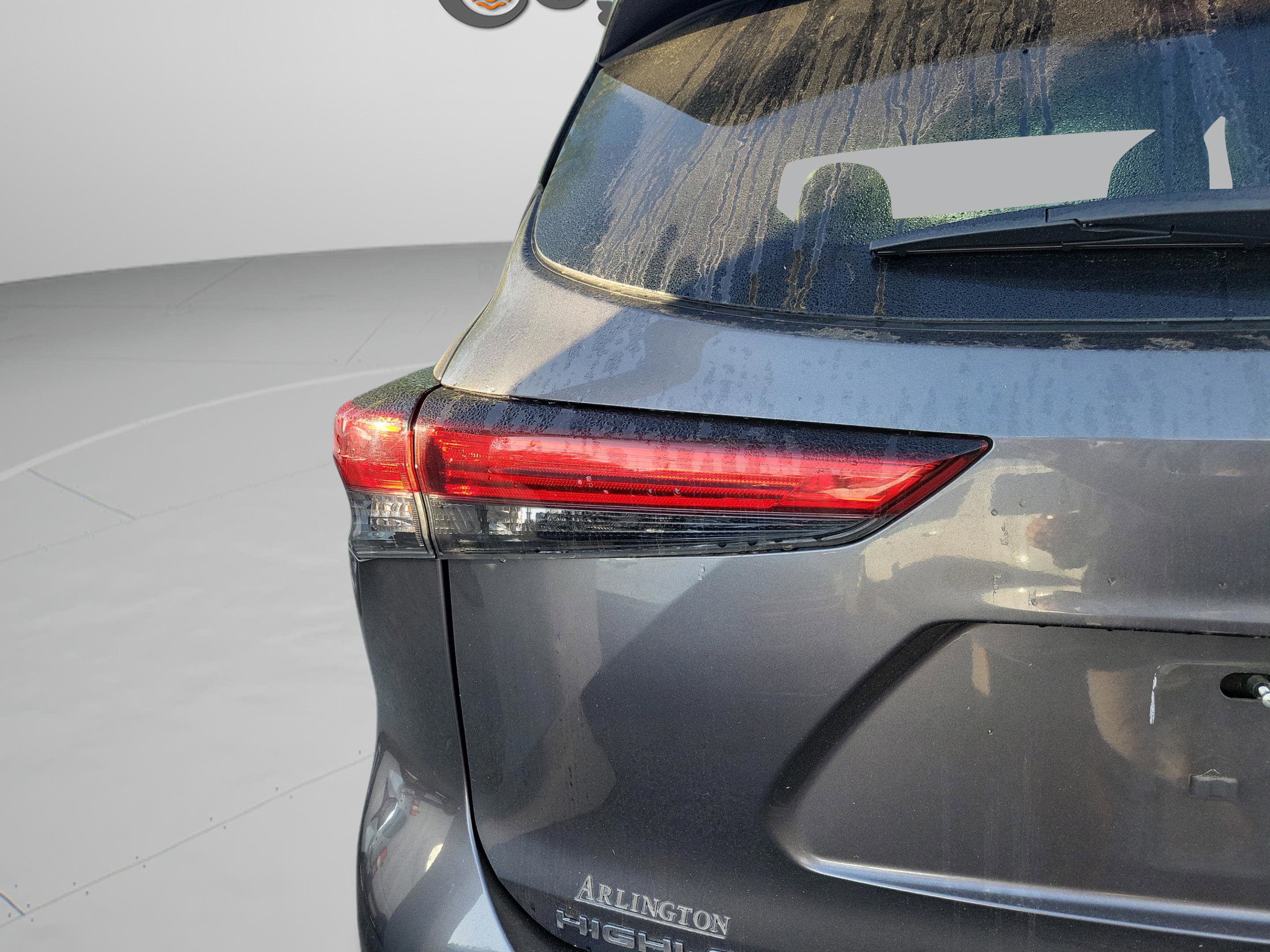 Used 2023 Toyota Highlander XSE image 23