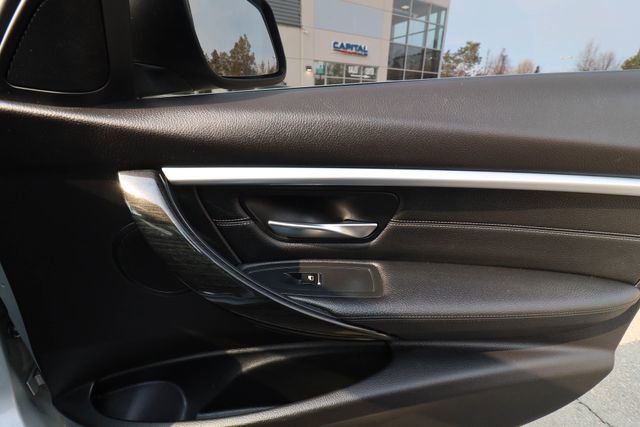 Used 2018 BMW 330i xDrive Sedan w/ Convenience Package image 41