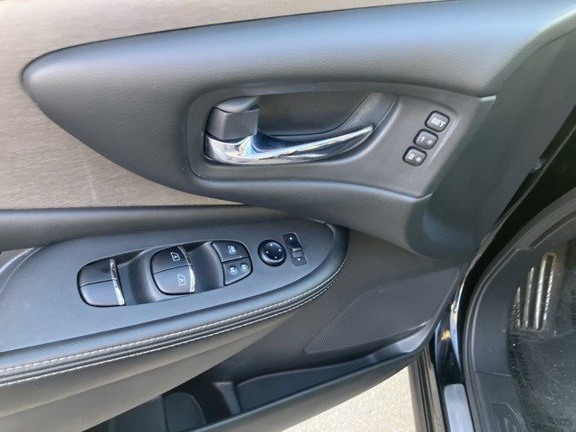 Used 2023 Nissan Murano SL image 10