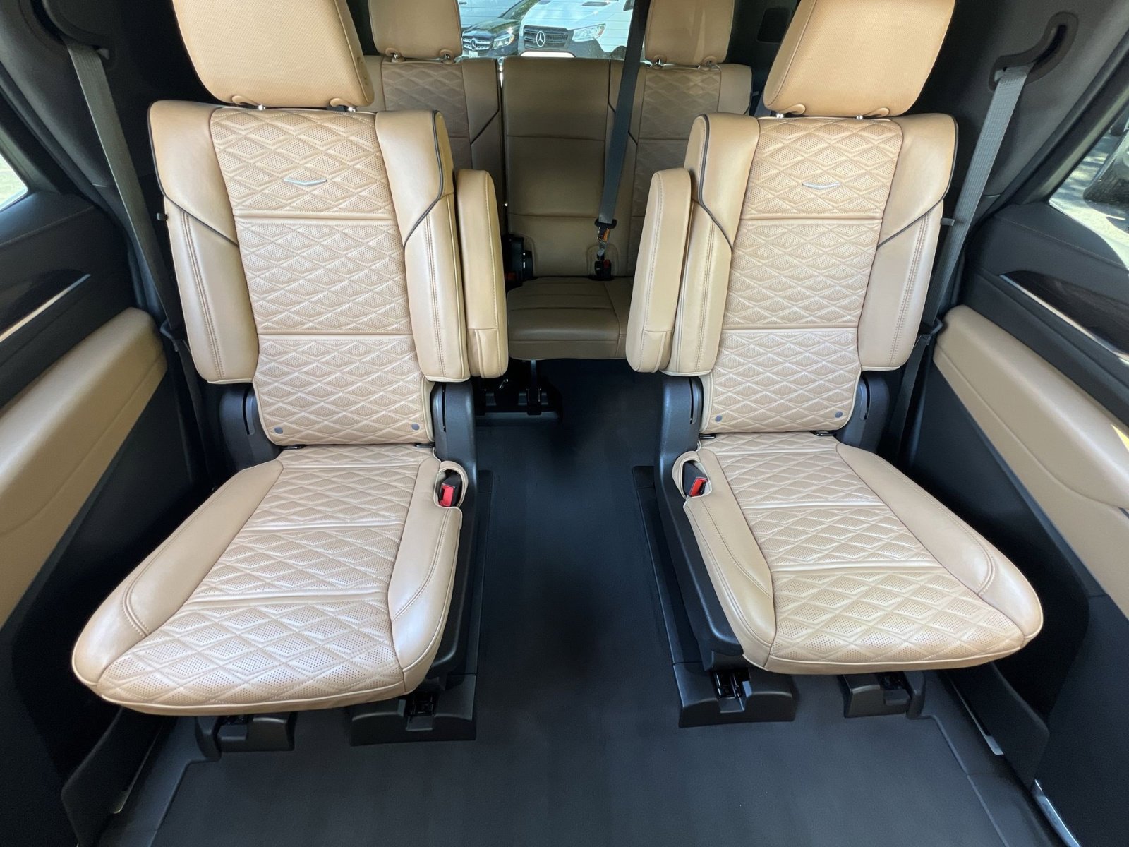 Used 2023 Cadillac Escalade Sport w/ Touring Package AWD/4WD image 15