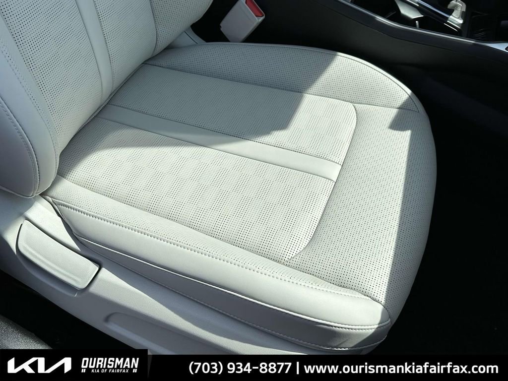 New 2025 Kia Sorento S w/ Panoramic Sunroof Package image 22