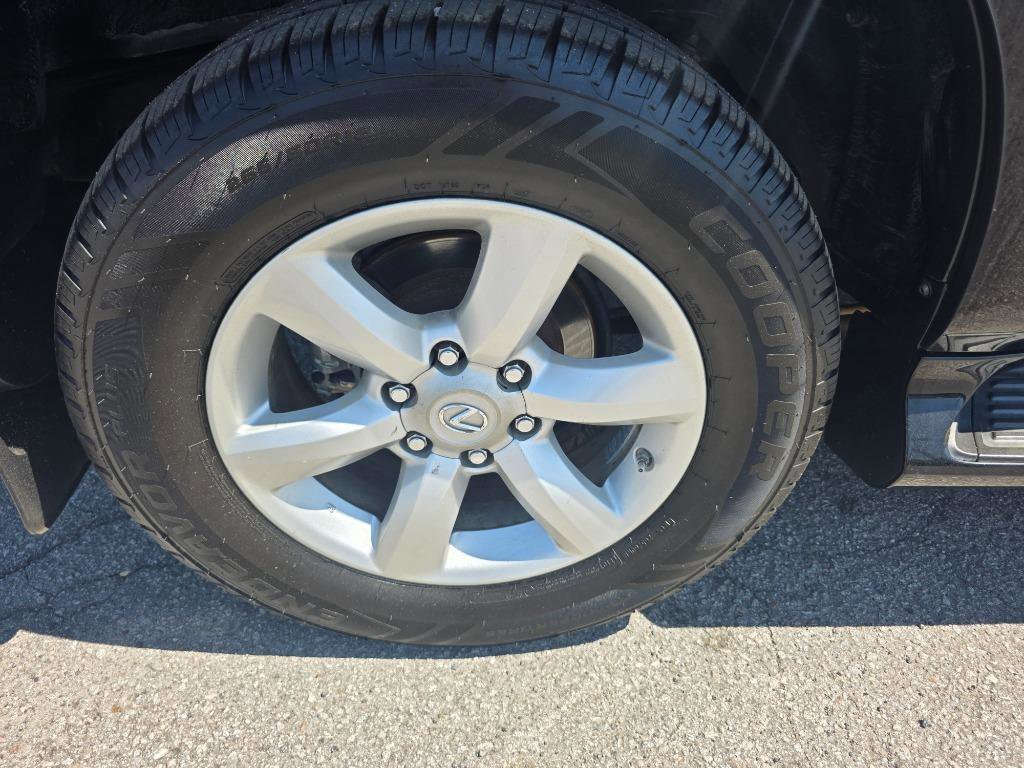 Used 2011 Lexus GX 460 Premium w/ Comfort Plus Pkg AWD/4WD image 19