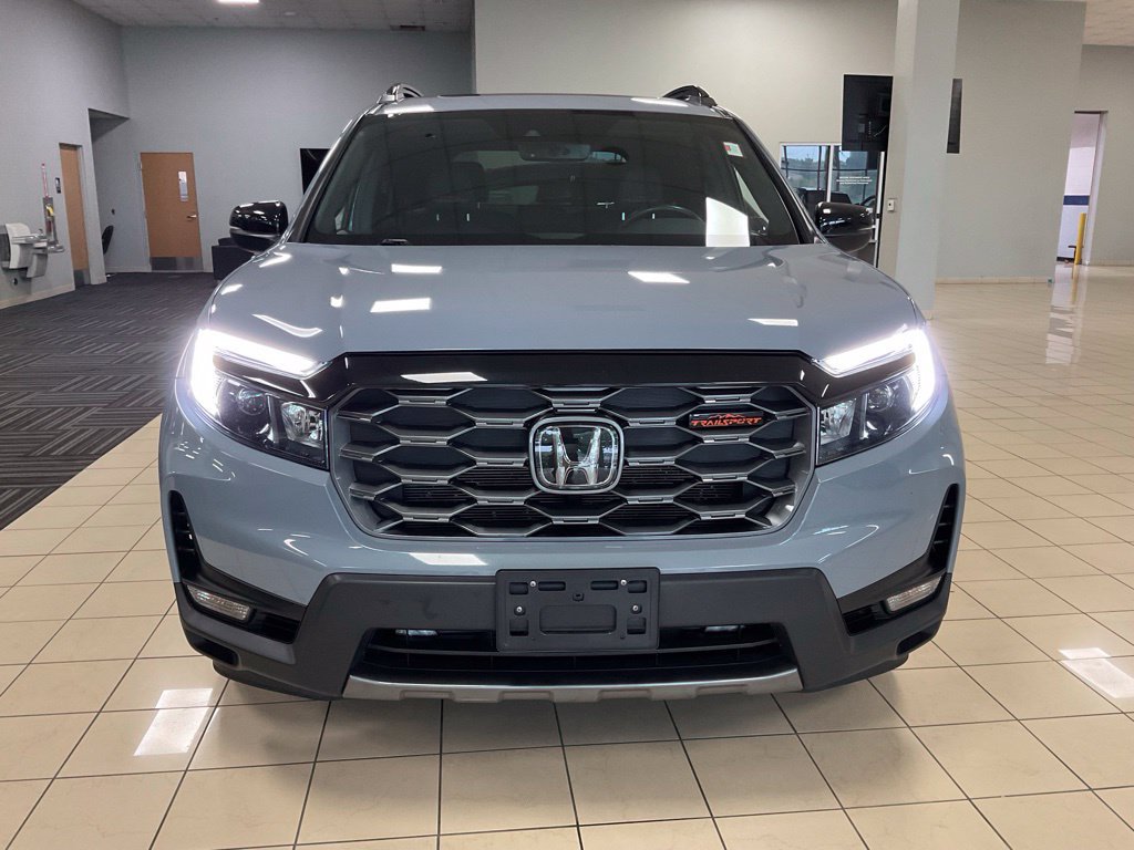 Used 2022 Honda Passport TrailSport image 2