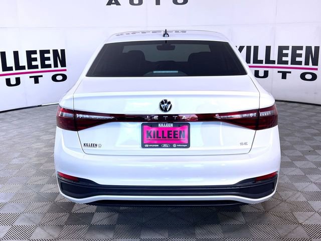 Used 2025 Volkswagen Jetta SE w/ Sunroof Package image 6