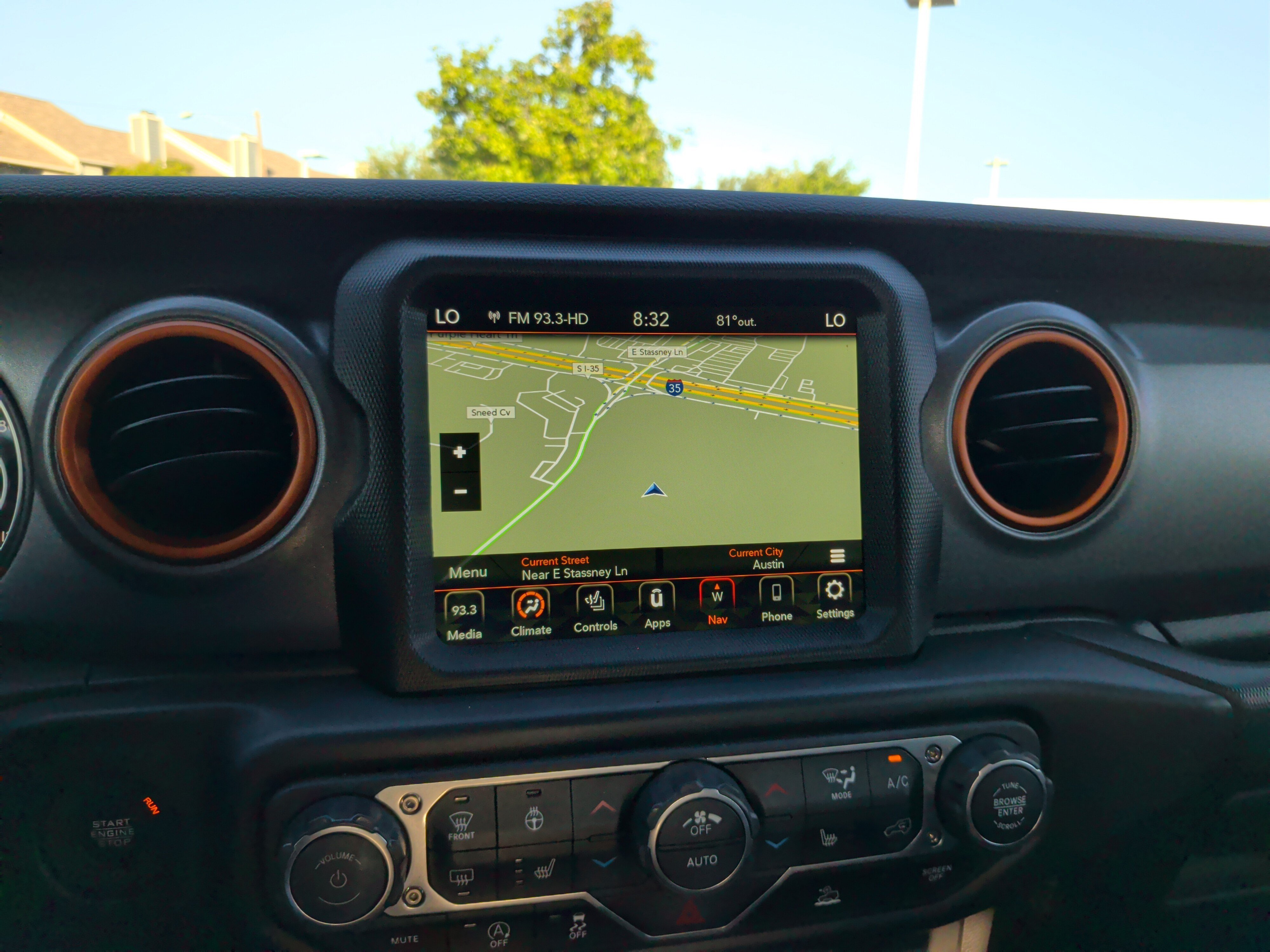 Used 2023 Jeep Gladiator Mojave w/ Cold Weather Group AWD/4WD image 17