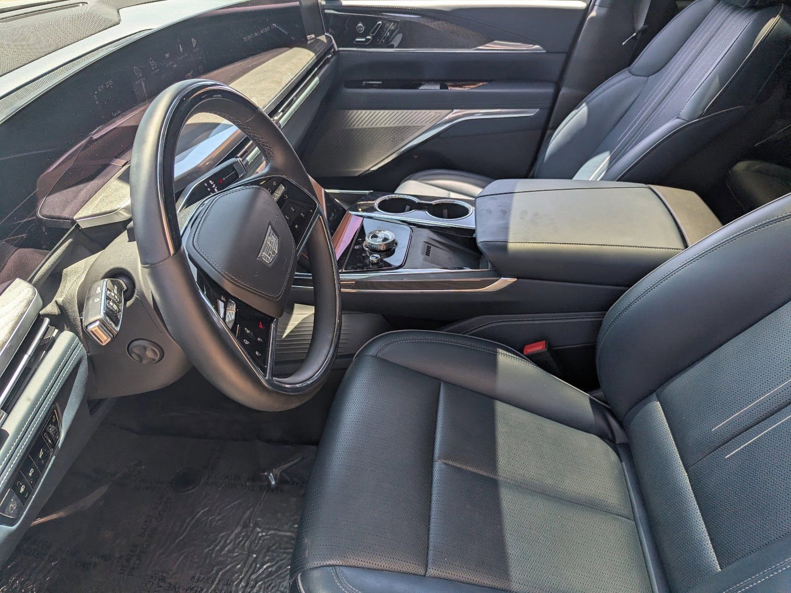 Certified 2025 Cadillac Escalade IQ Luxury 2 AWD/4WD image 20