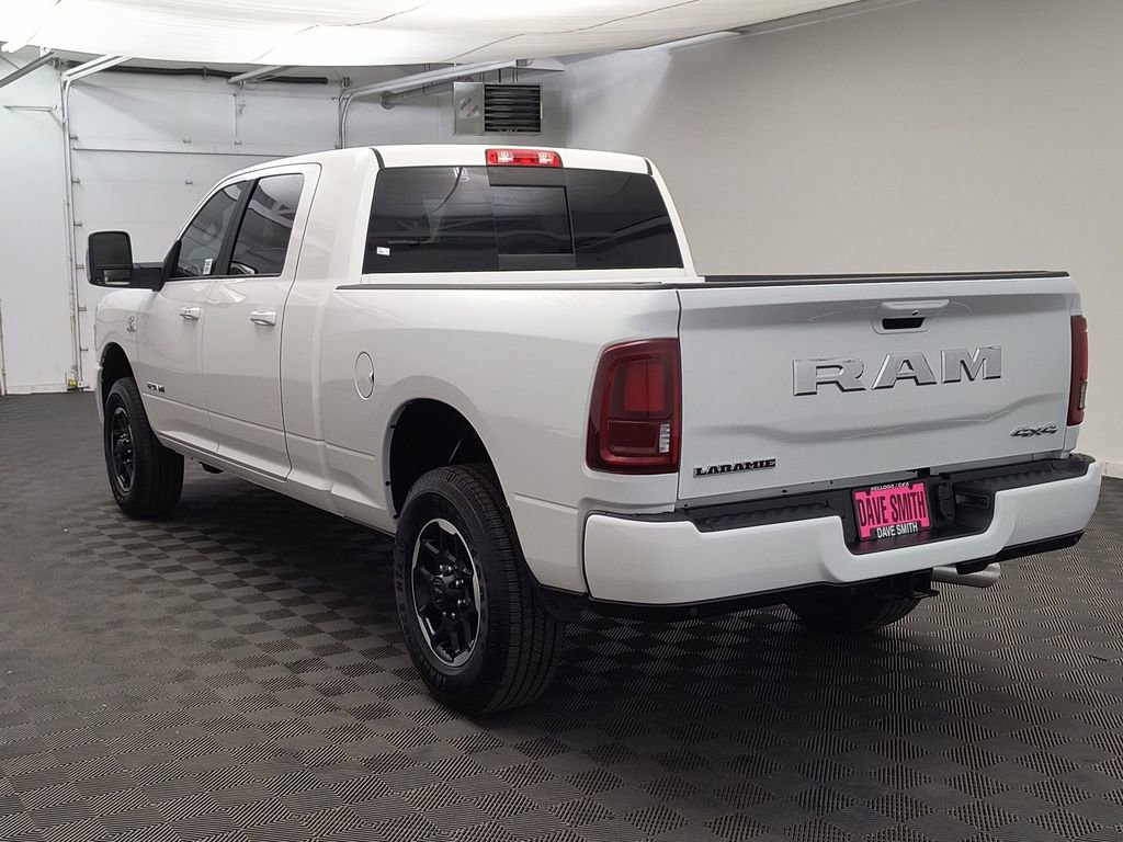 Used 2025 RAM 3500 Laramie image 3