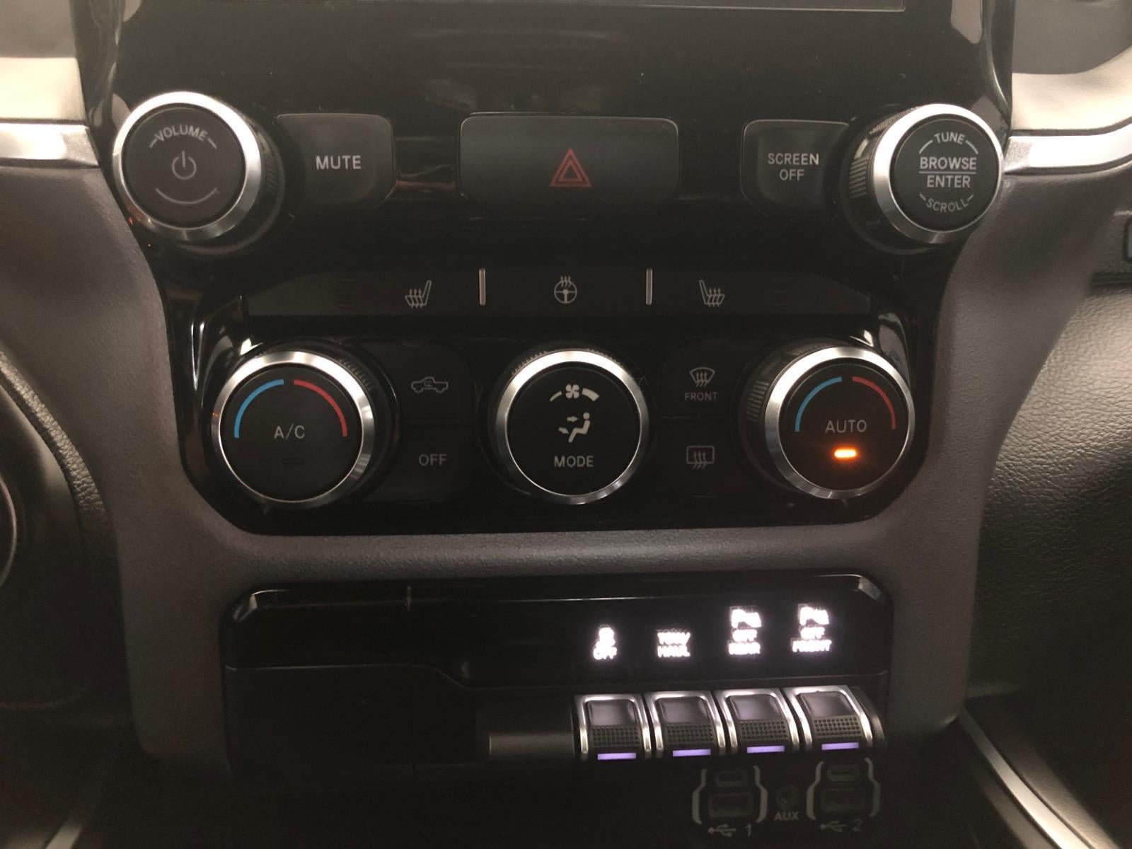 Used 2022 RAM 1500 Big Horn AWD/4WD image 18