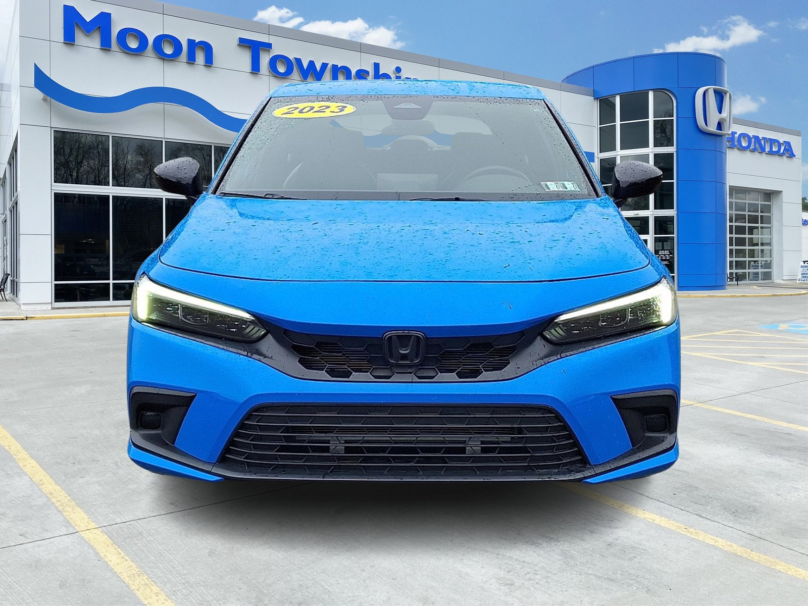 Used 2023 Honda Civic Sport image 2