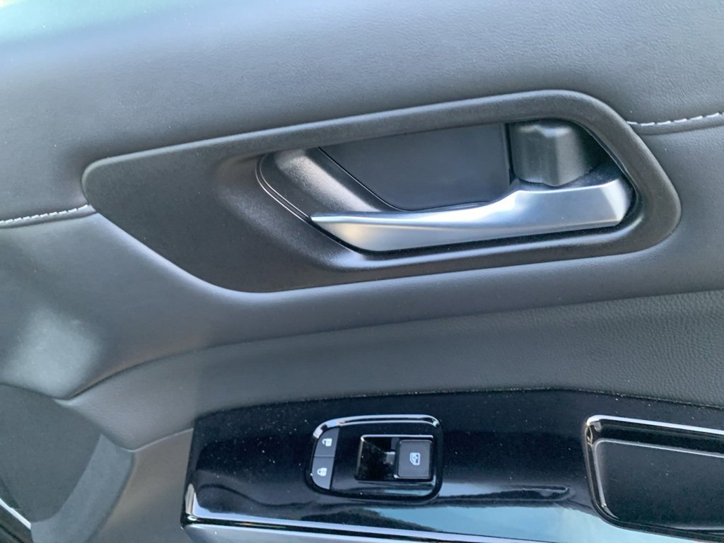 Used 2023 Nissan Pathfinder SL image 31