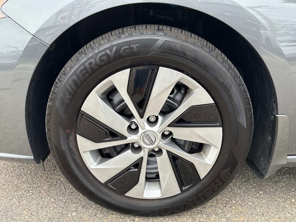 Used 2025 Nissan Altima 2.5 S image 17