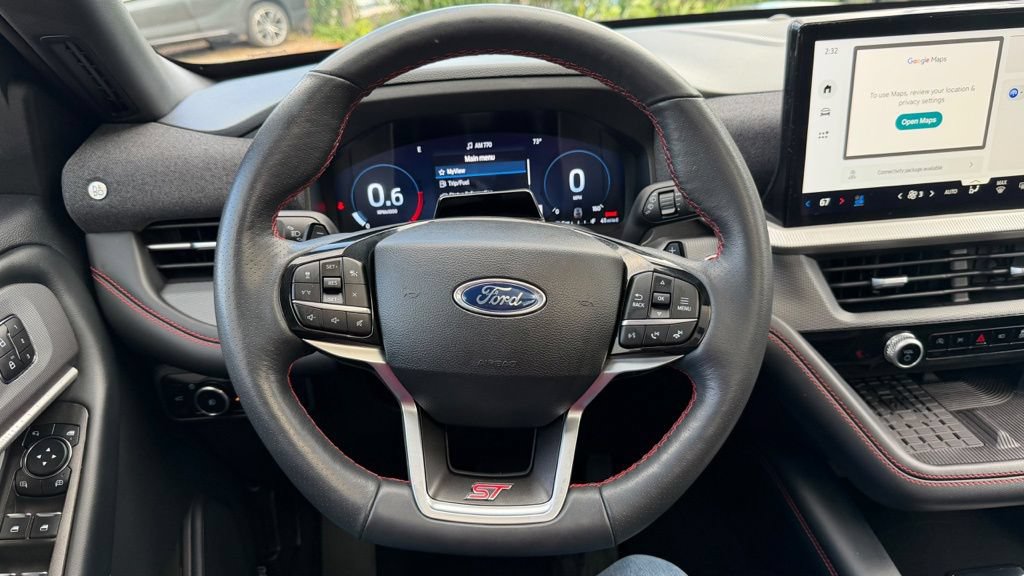 Used 2025 Ford Explorer ST AWD/4WD image 27