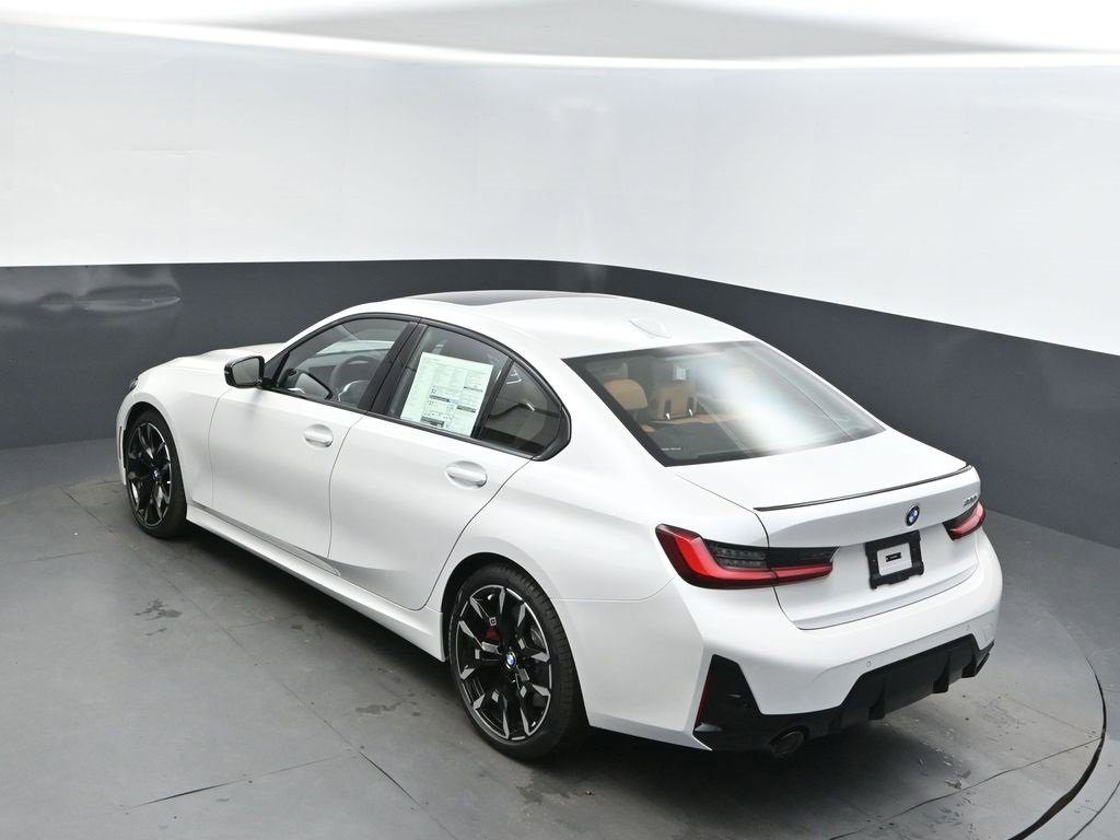 New 2026 BMW 330i Sedan w/ M Sport Package image 32
