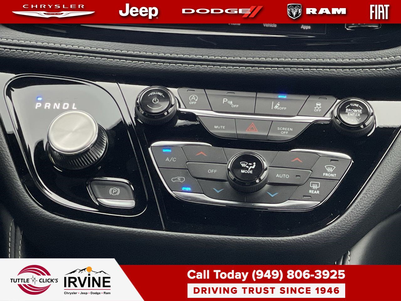 Used 2026 Chrysler Pacifica Limited w/ Uconnect Theater Family Group image 13