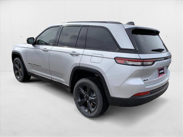 New 2025 Jeep Grand Cherokee Altitude image 3