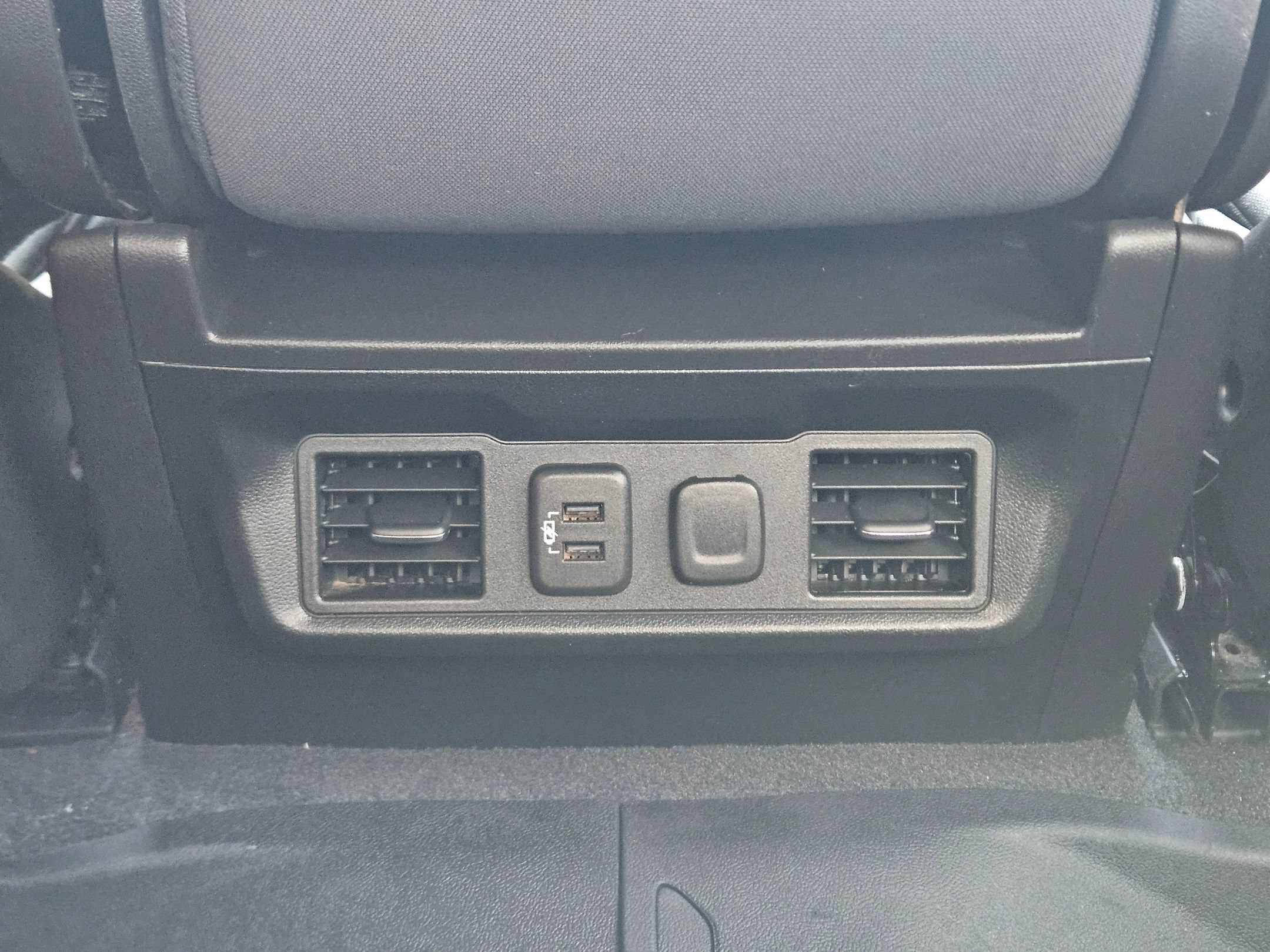 Used 2020 Chevrolet Silverado 1500 LT AWD/4WD image 27