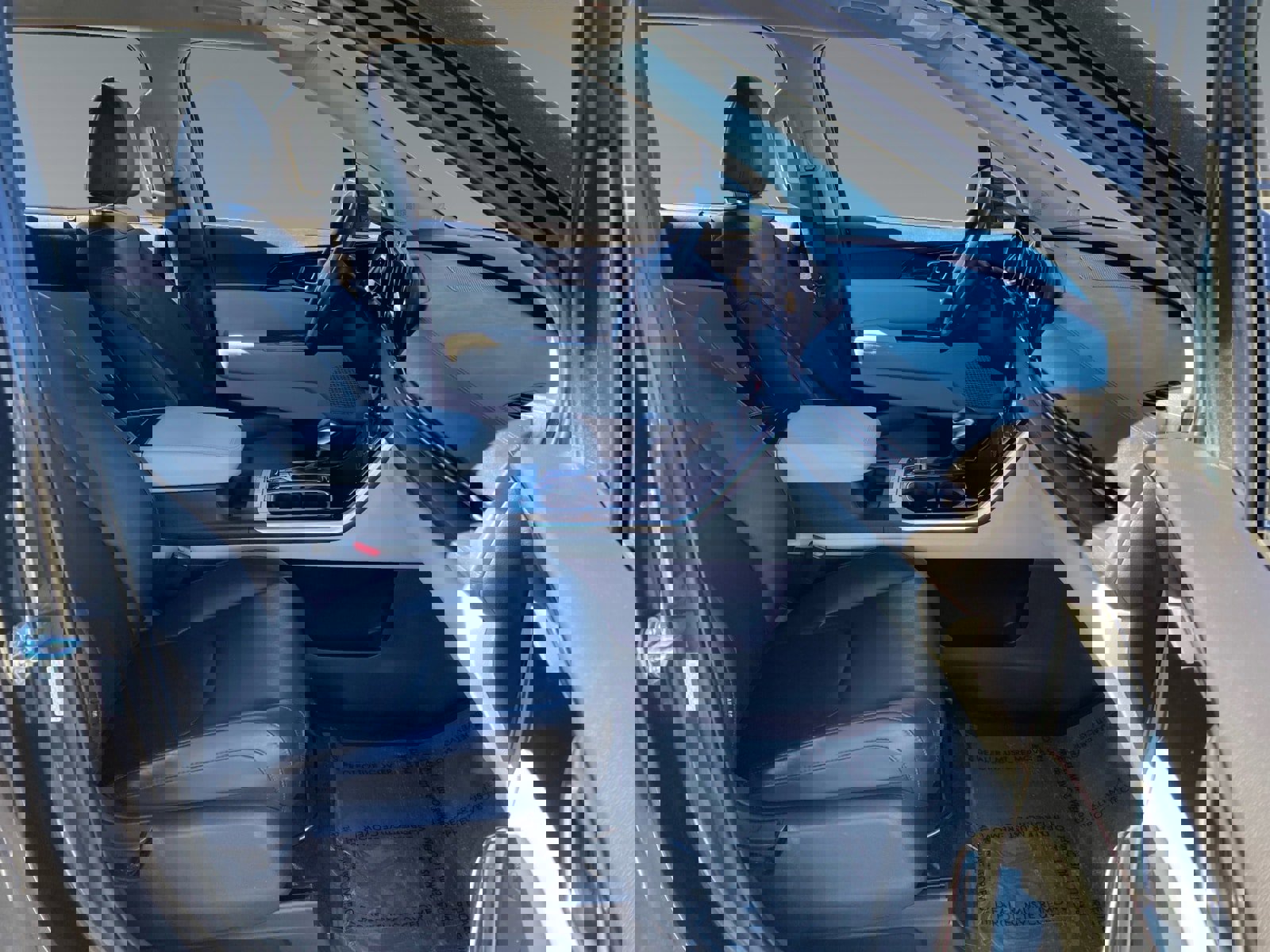 Used 2023 Kia Carnival EX image 15