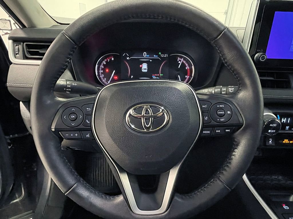 Used 2023 Toyota RAV4 XLE w/ Convenience Package AWD/4WD image 33