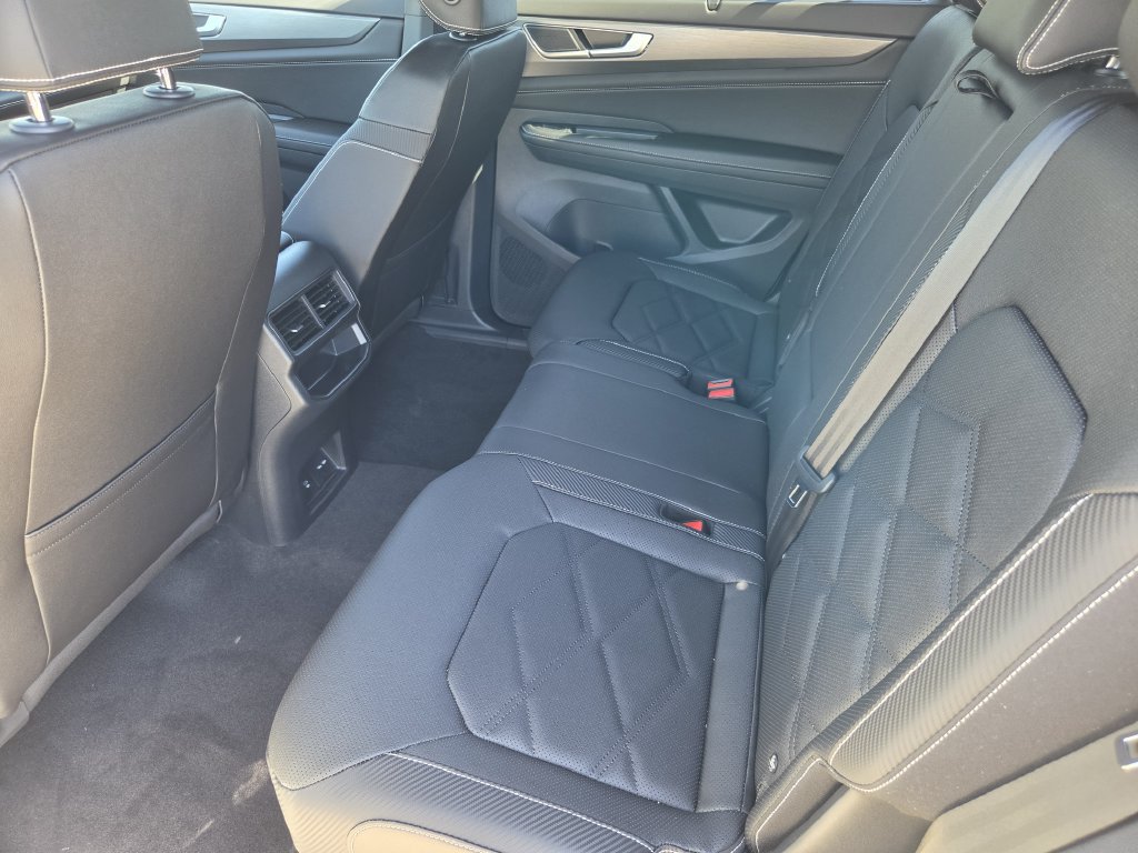 New 2026 Volkswagen Atlas Cross Sport SE FWD image 24