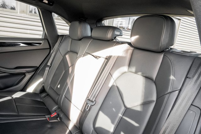 Used 2022 Porsche Macan w/ Premium Package Plus image 26
