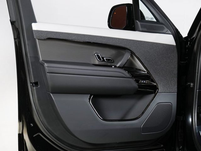 New 2027 Land Rover Range Rover Sport Dynamic SE AWD/4WD image 25