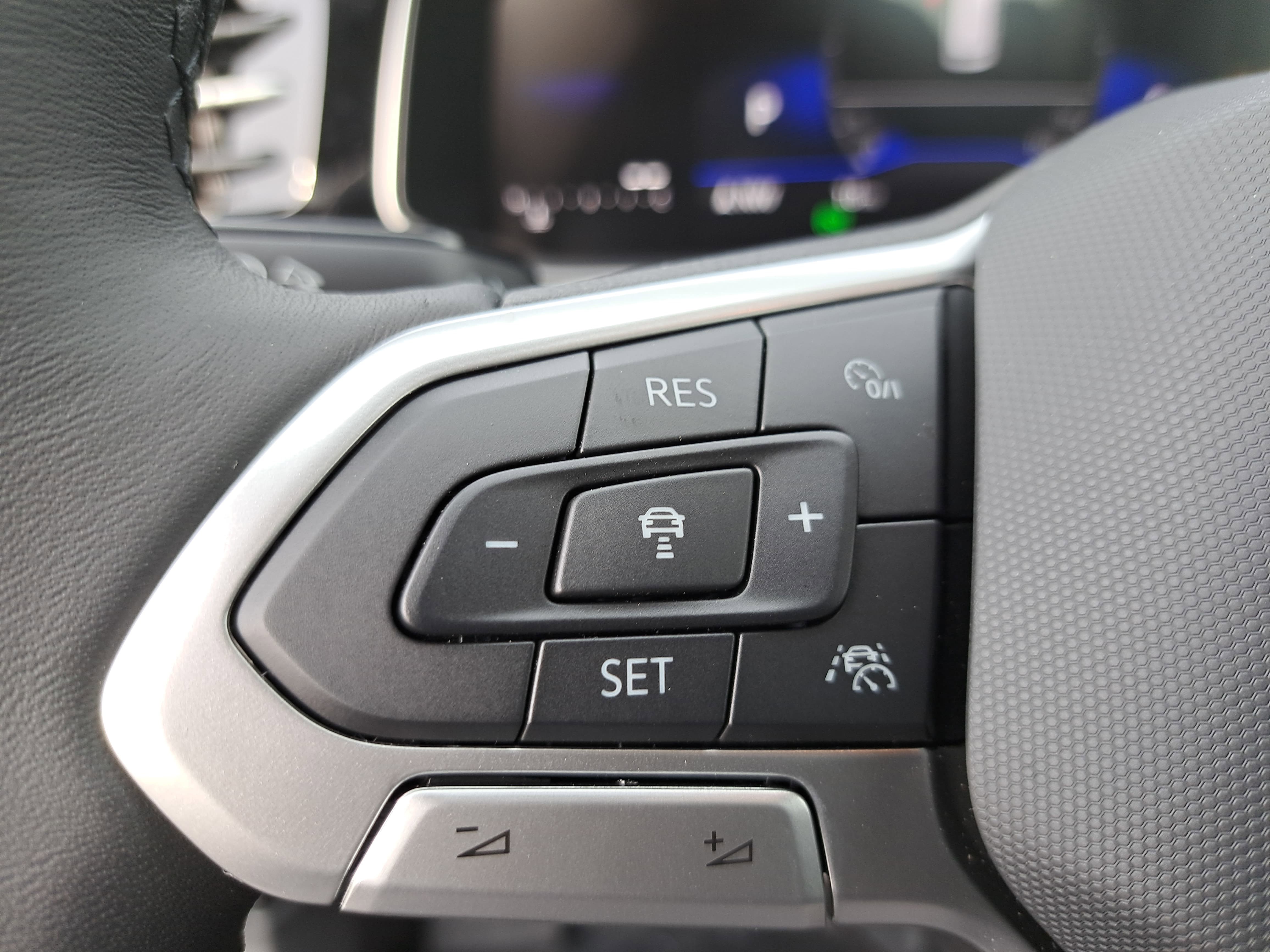 New 2026 Volkswagen Jetta SE FWD image 16