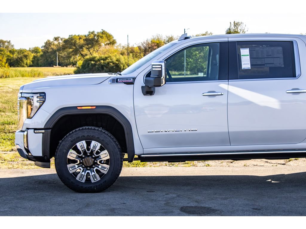 New 2026 GMC Sierra 3500 Denali w/ Denali Reserve Package image 44