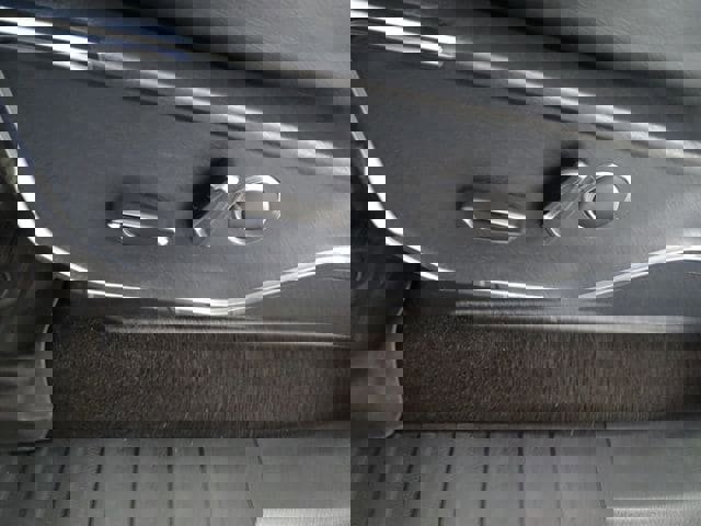 Used 2022 Ford F150 Lariat w/ Equipment Group 502A High image 3