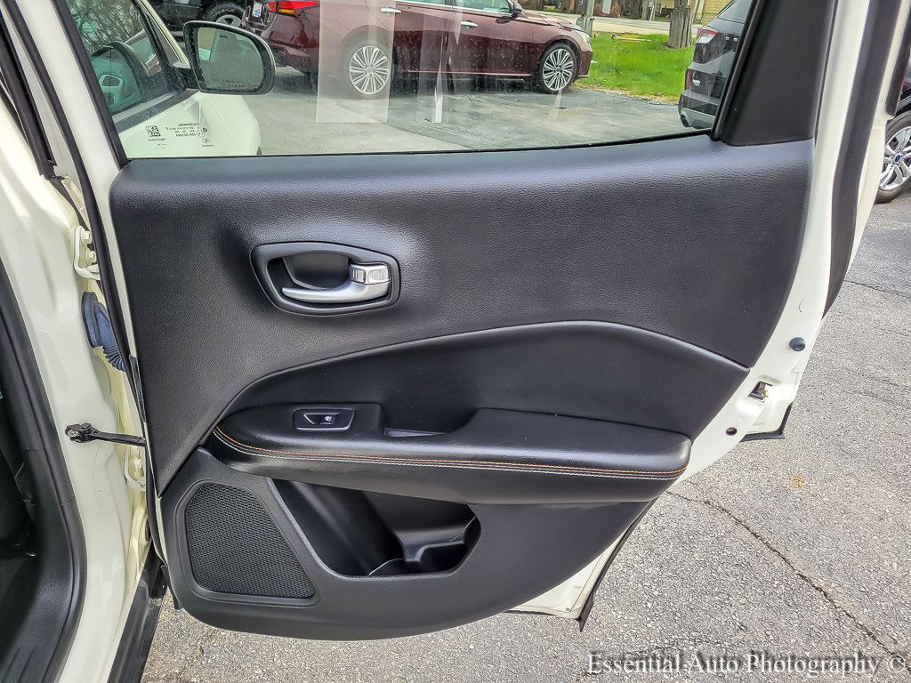Used 2021 Jeep Compass Latitude image 27