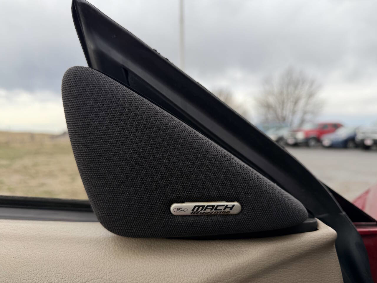 Used 2001 Ford Mustang Convertible image 17