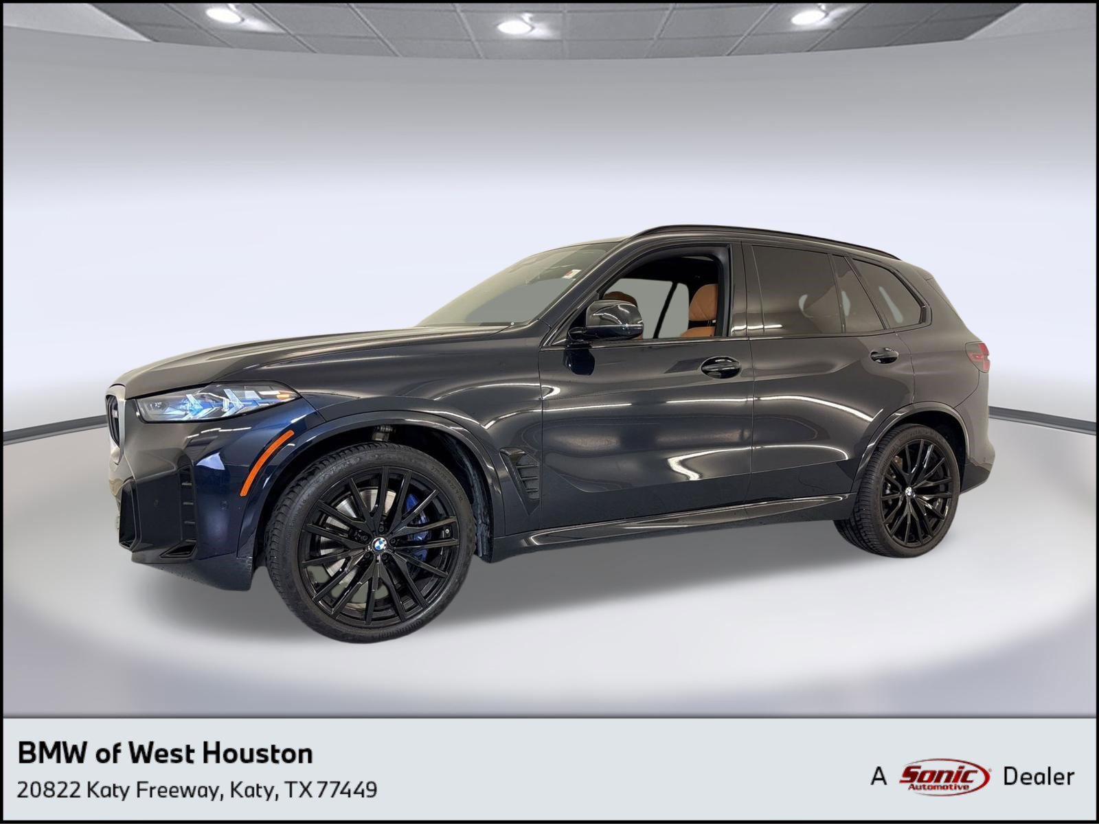 Certified 2024 BMW X5 M60i w/ Parking Assistance Package image 1