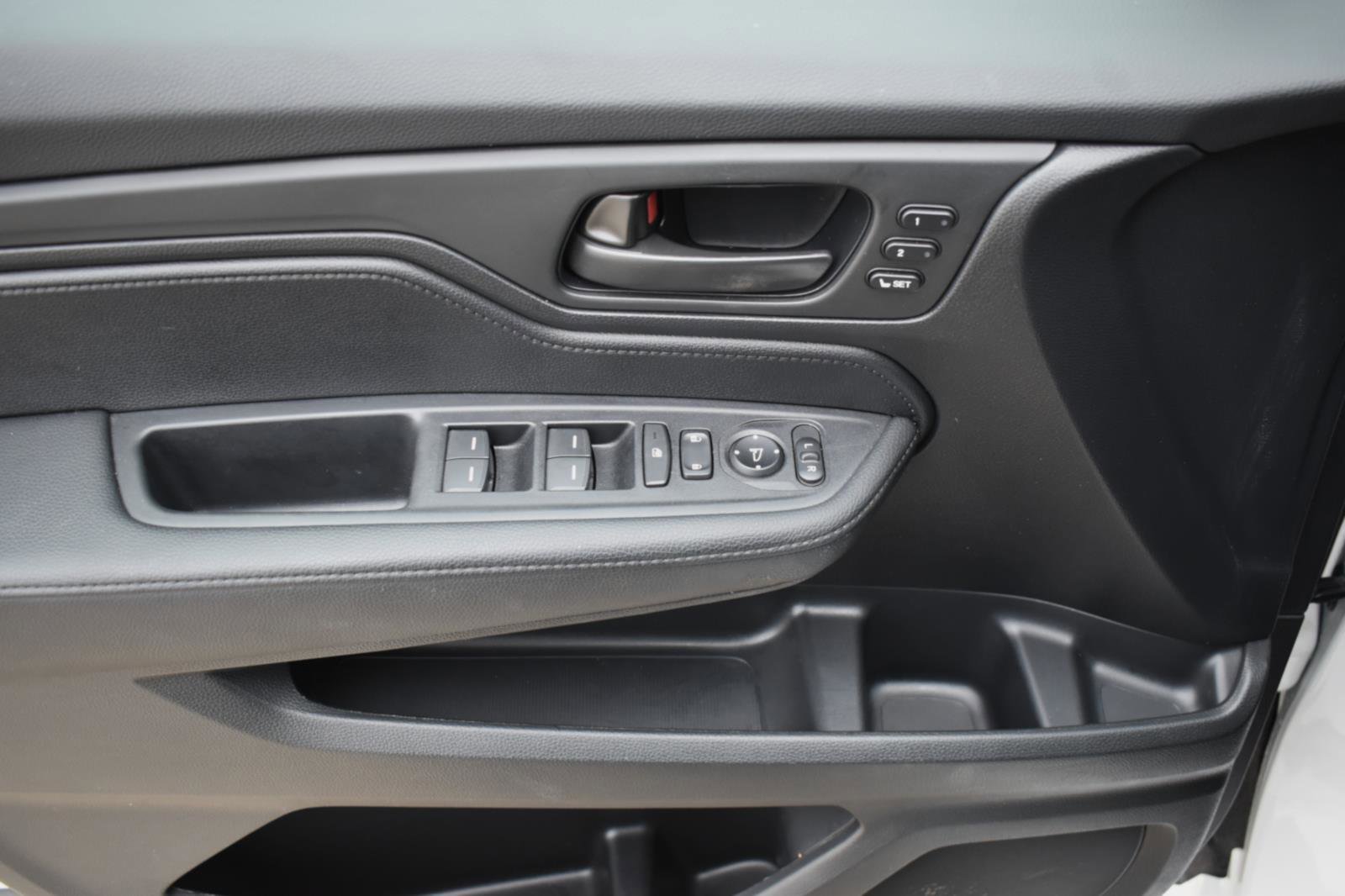 Used 2025 Honda Odyssey Sport-L image 19