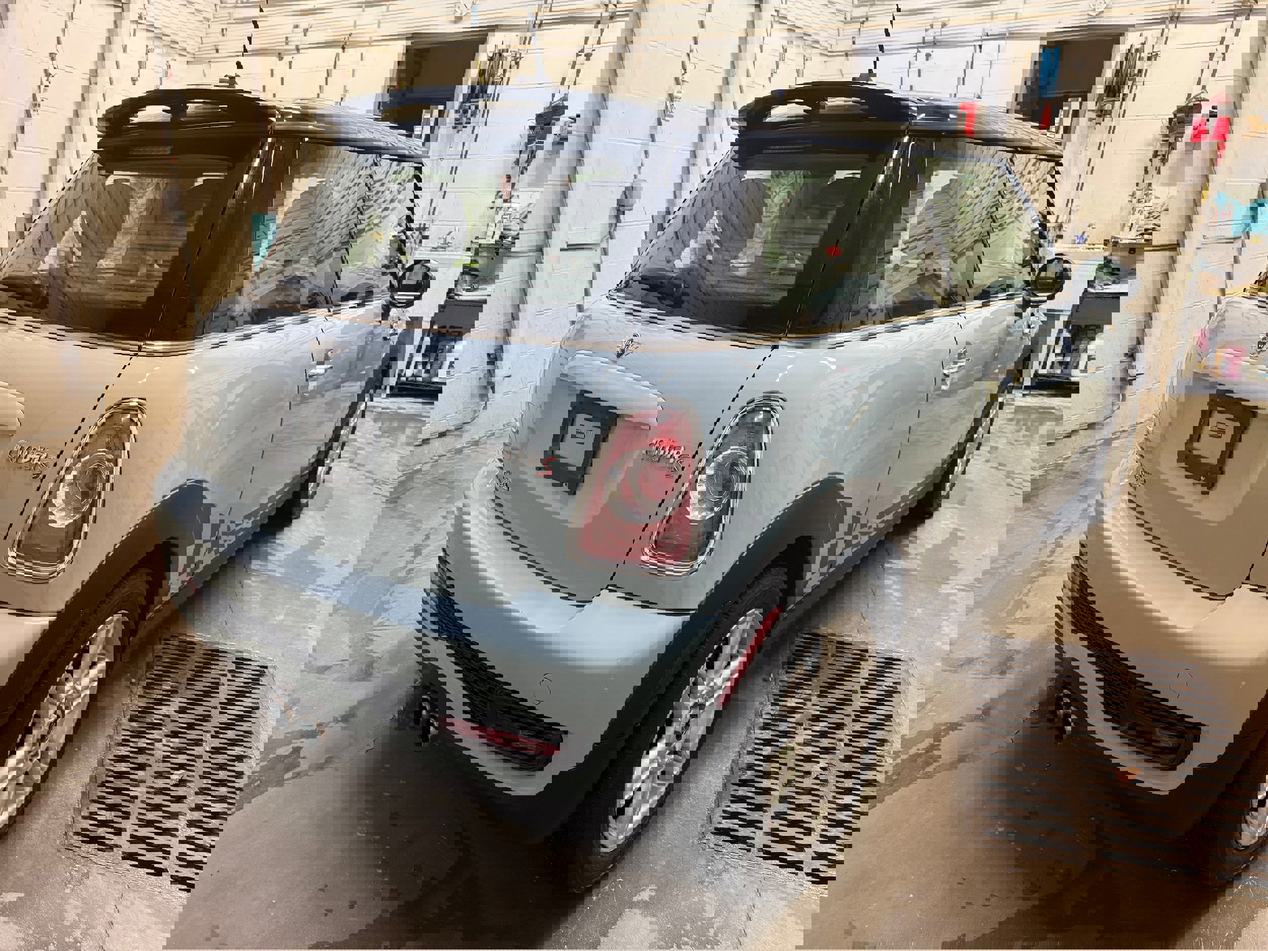 Used 2011 MINI Cooper S image 12