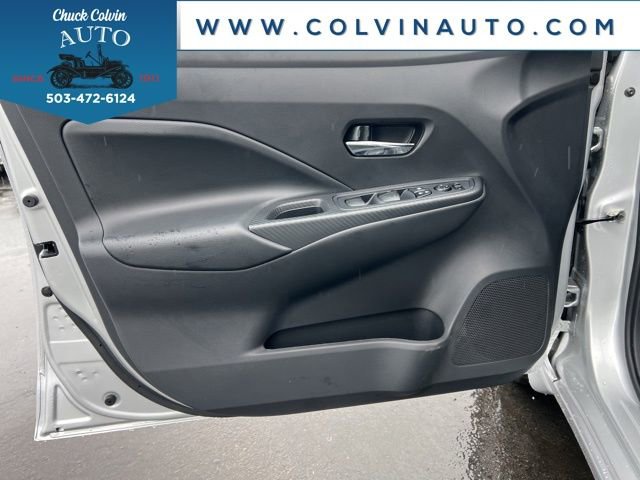 New 2025 Nissan Versa SV w/ Trunk Package FWD image 13