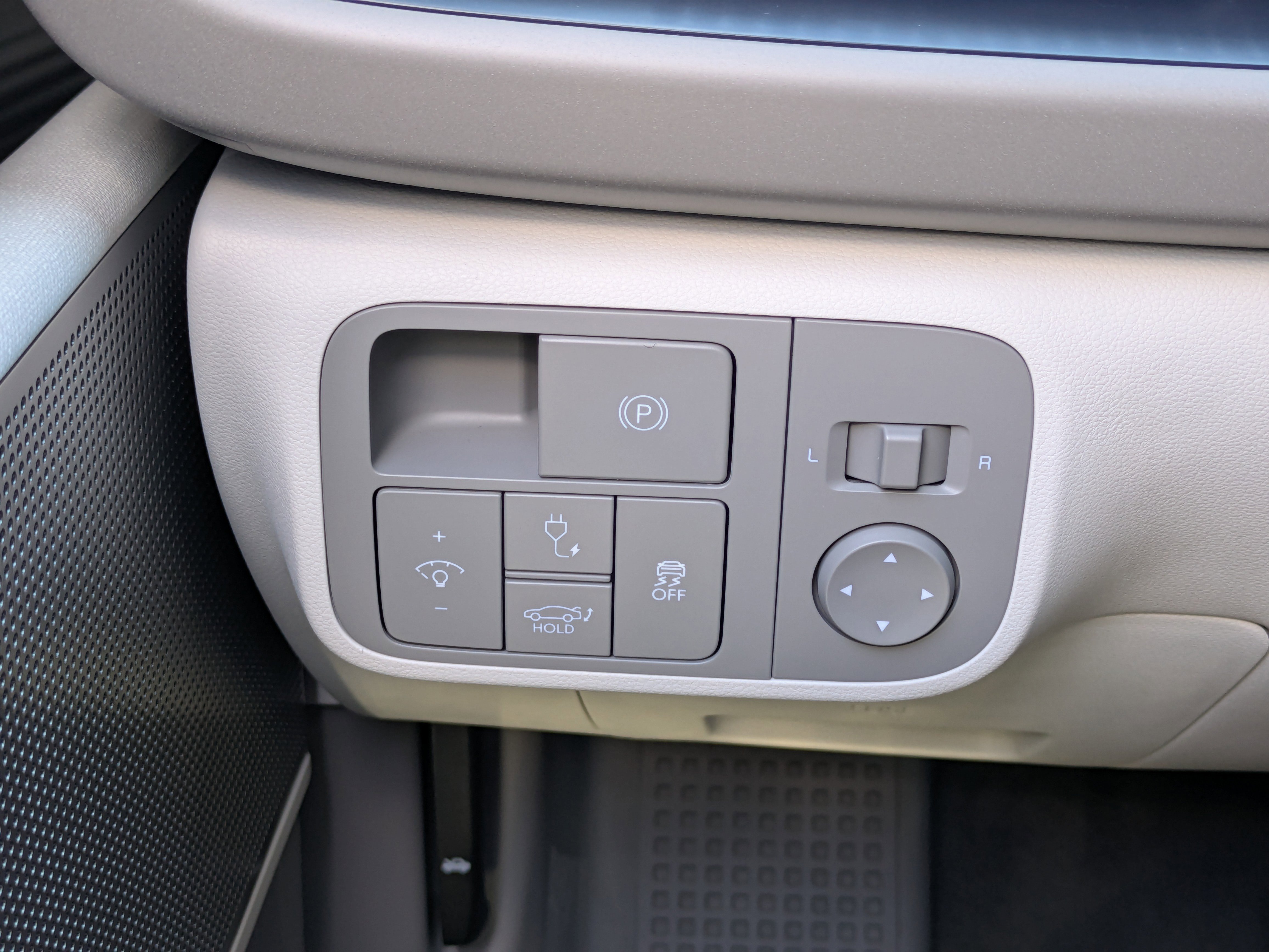 New 2025 Hyundai Ioniq 6 SEL image 22