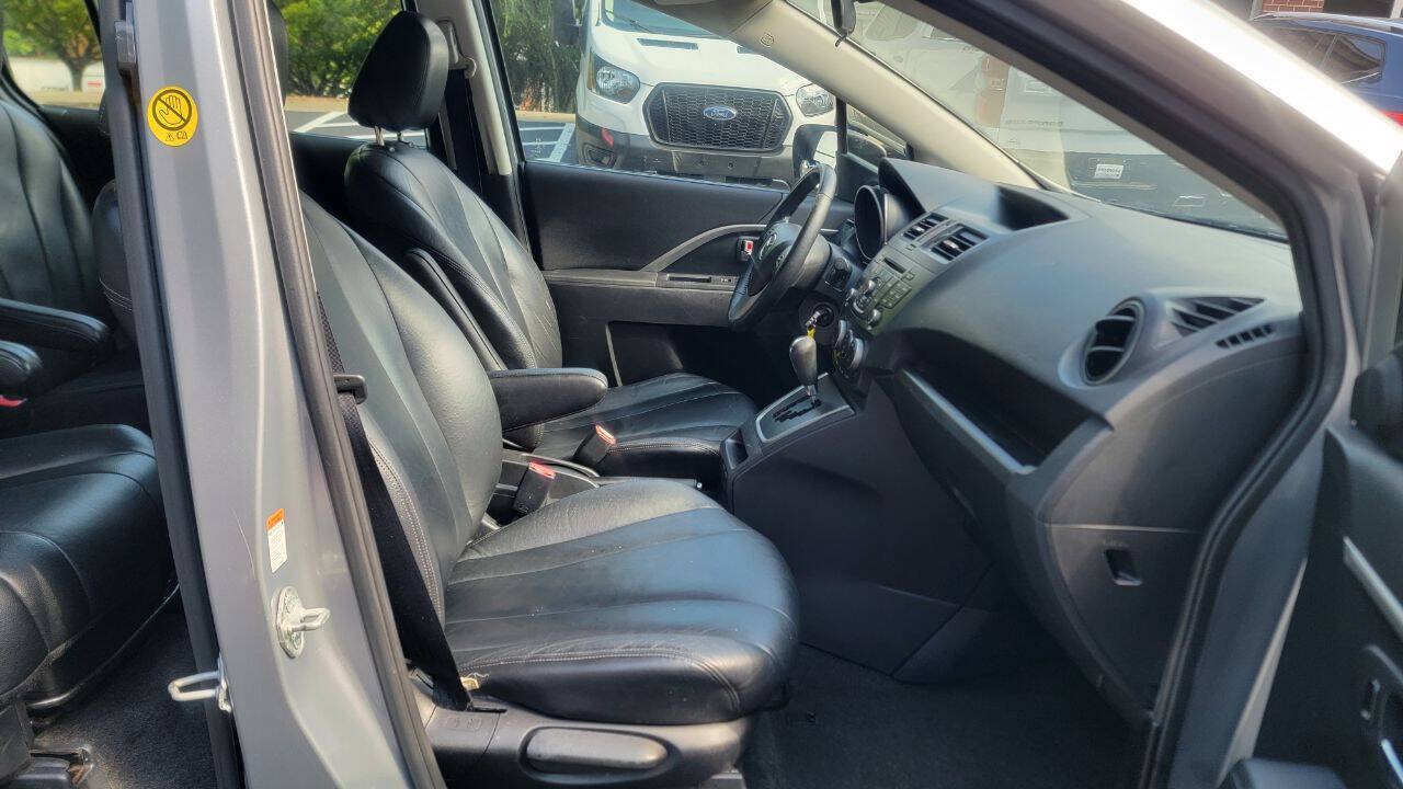 Used 2012 MAZDA MAZDA5 Touring FWD image 11