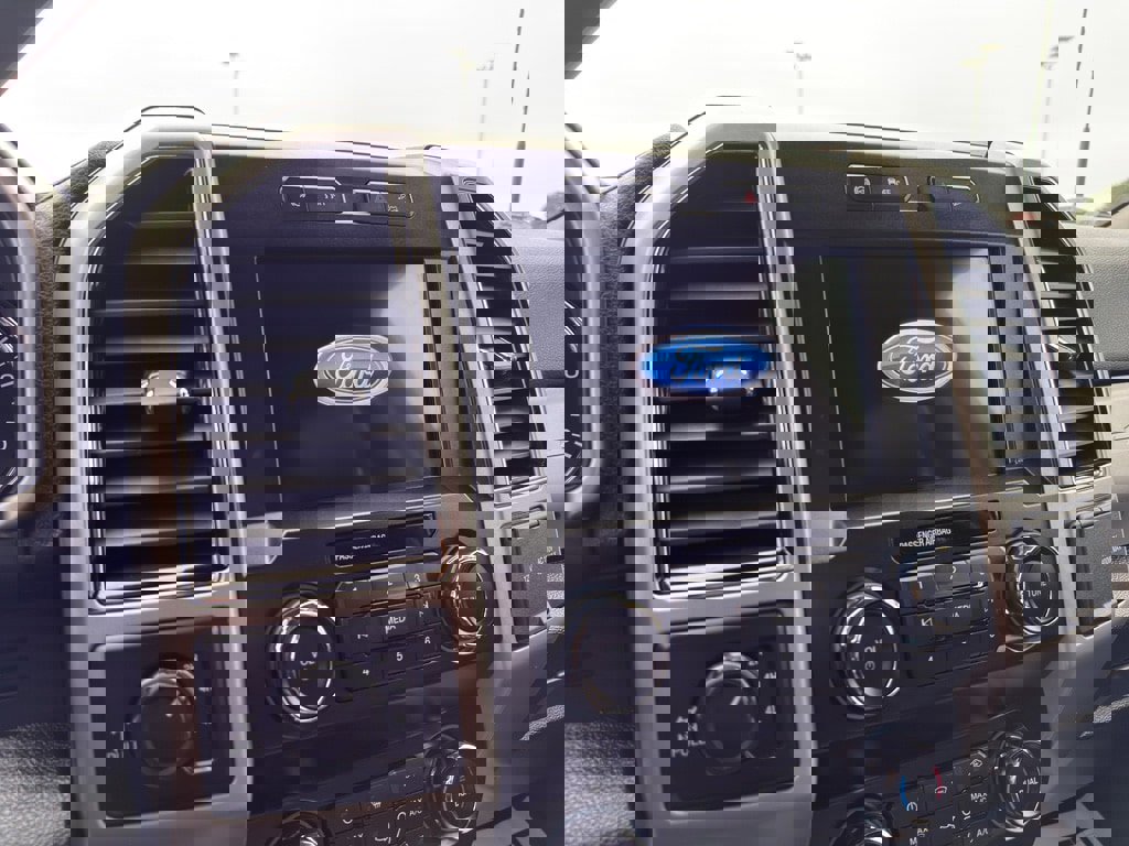 Used 2021 Ford F250 Lariat image 14