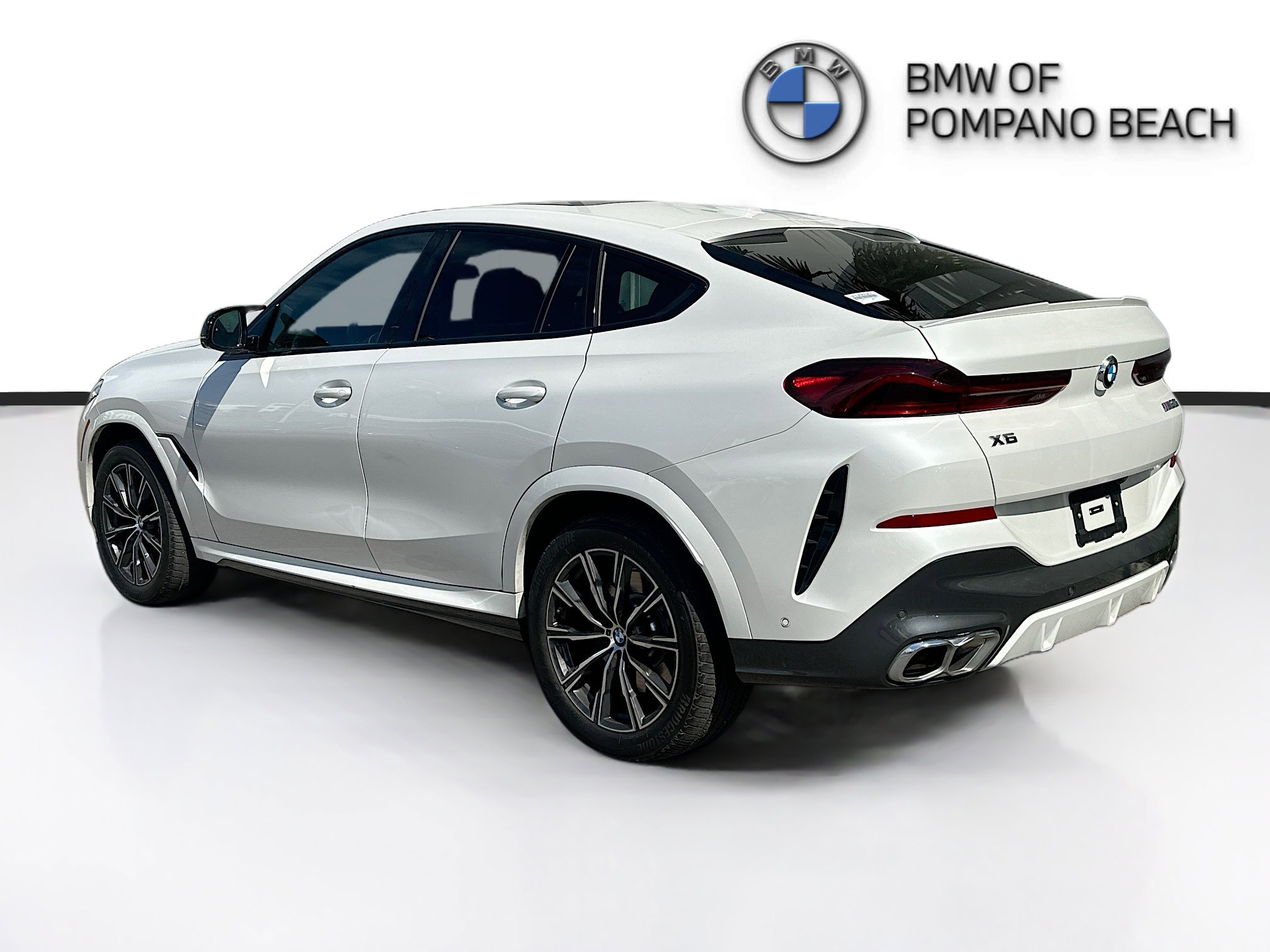 Used 2026 BMW X6 M60i image 5