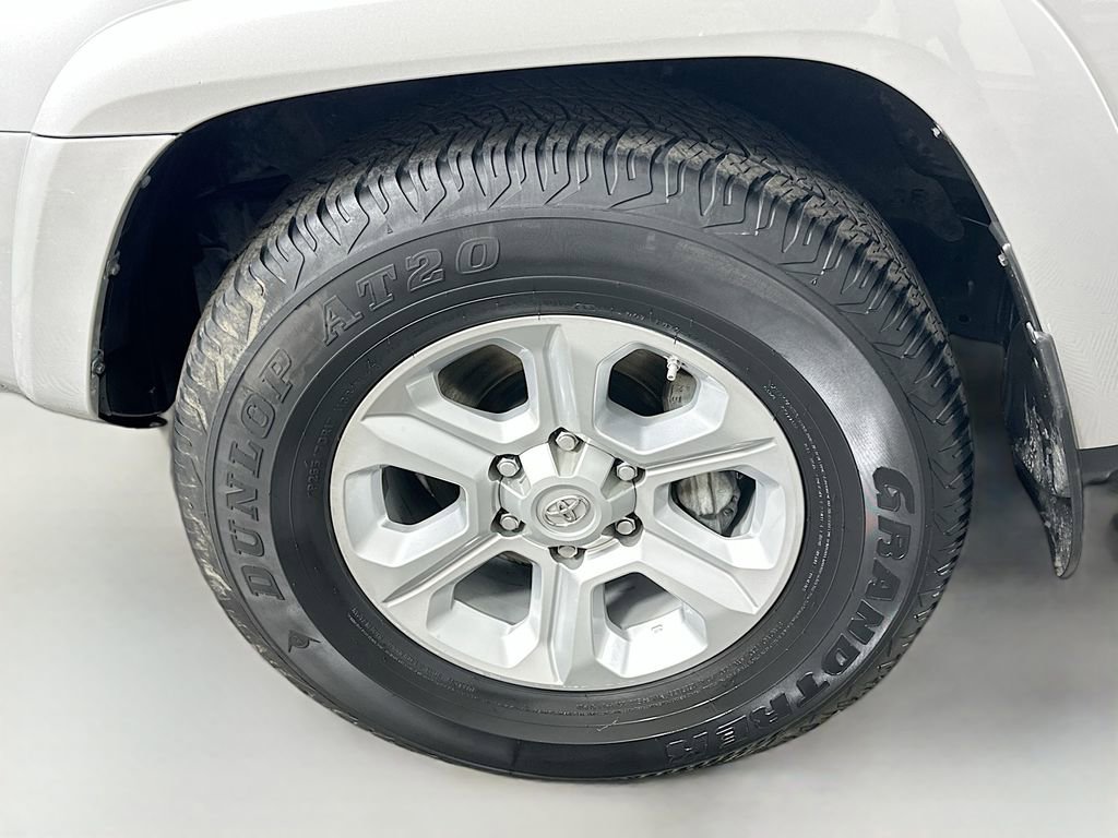 Used 2021 Toyota 4Runner SR5 image 30