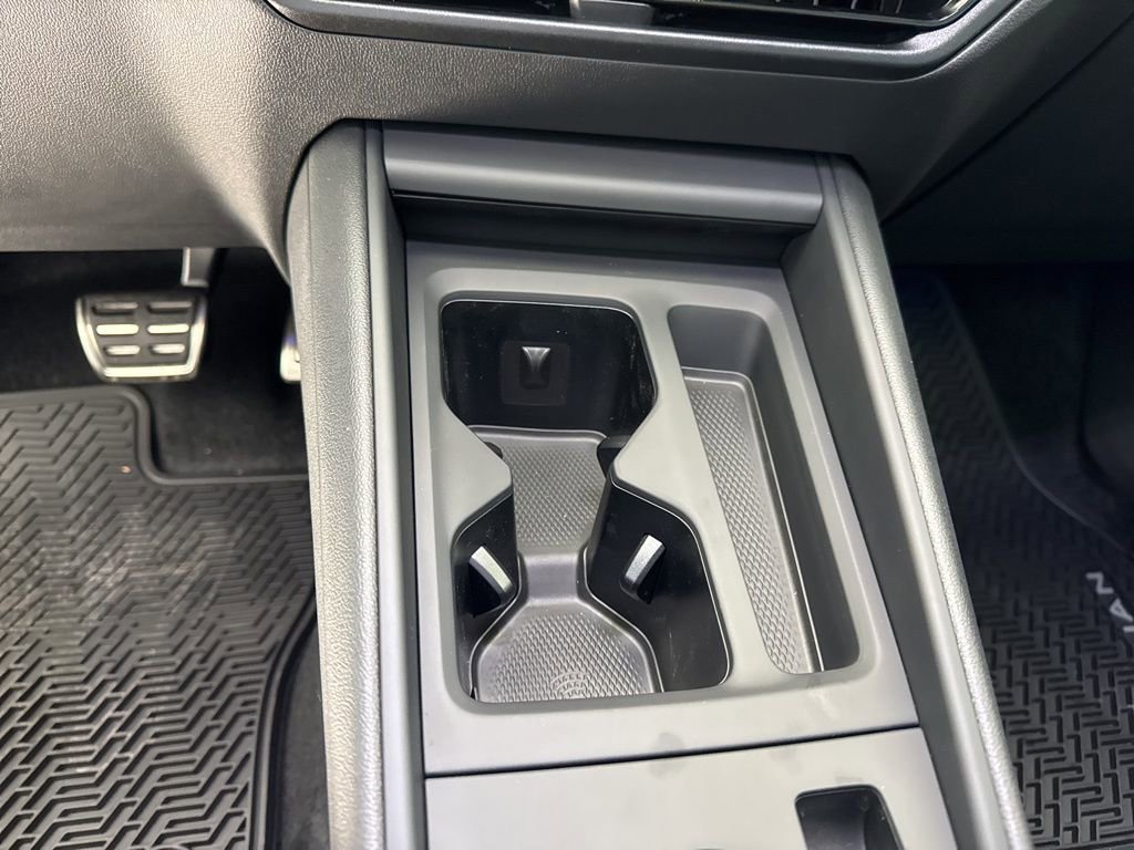New 2026 Volkswagen Tiguan SE R-Line AWD/4WD image 37