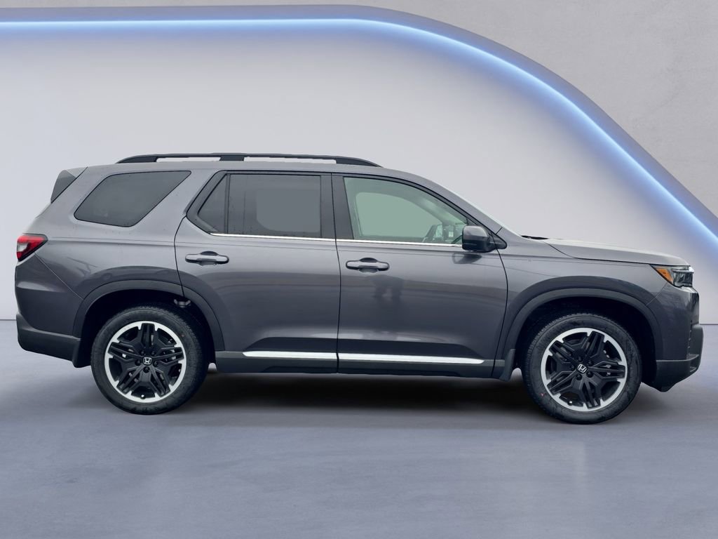 New 2026 Honda Pilot Touring image 6