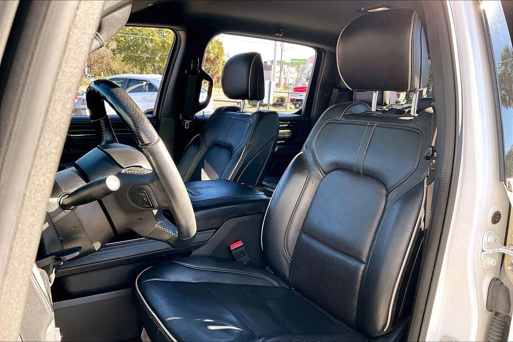 Used 2022 RAM 1500 Limited w/ Body-Colour Bumper Group image 19